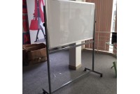 THANH LÝ BẢNG MICA 1M2